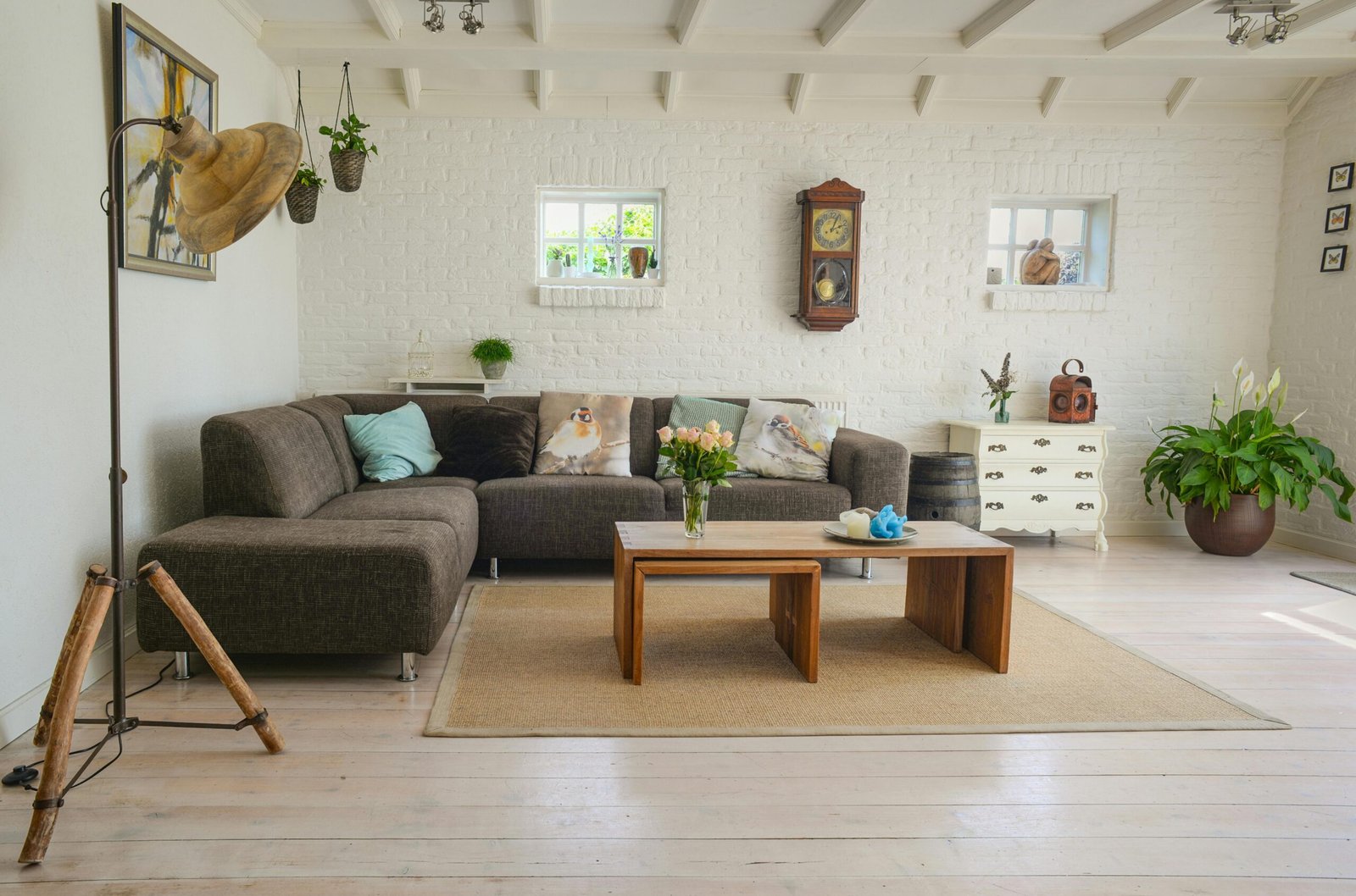 living room couch interior room 584399 584399 1 scaled.jpg